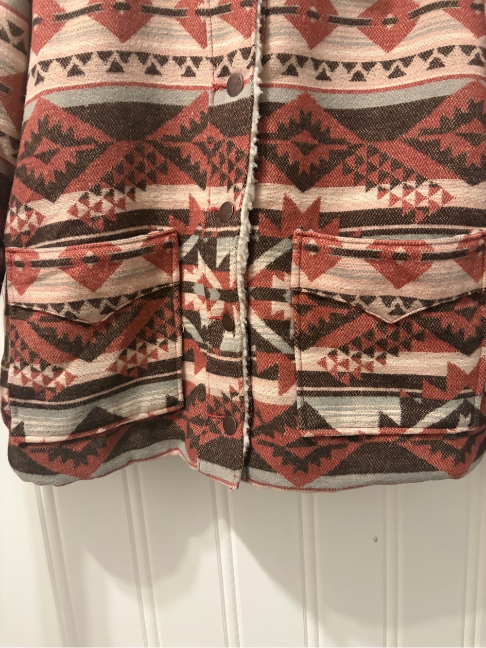 Wrangler Aztec Southwestern Sherpa Lined Barn Jacket Size Medium Burgundy - Picture 2 of 10